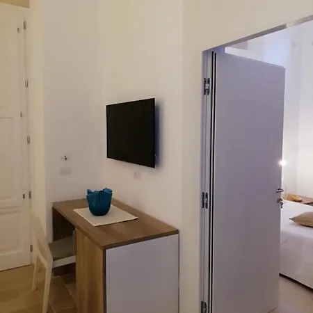 Dimore Annunziata Aradeo