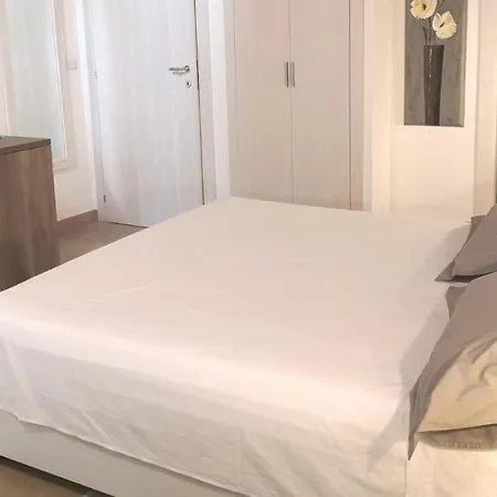 Dimore Annunziata Gæstehus Aradeo