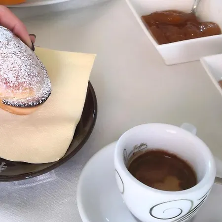 Gæstehus Dimore Annunziata Aradeo