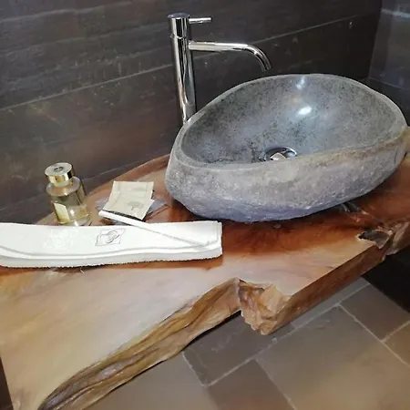 Dimore Annunziata Πανσιόν Aradeo